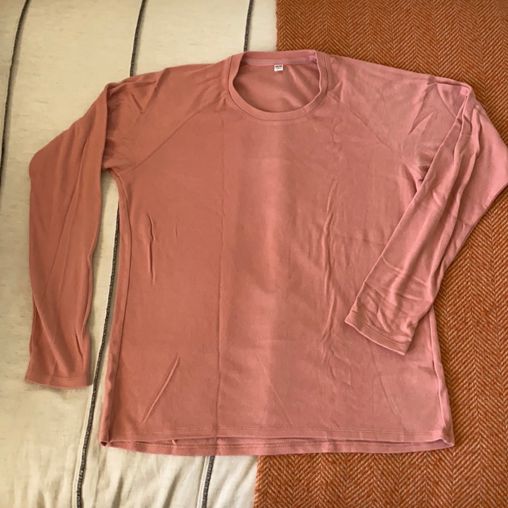 Uniqlo HEATTECH Top
